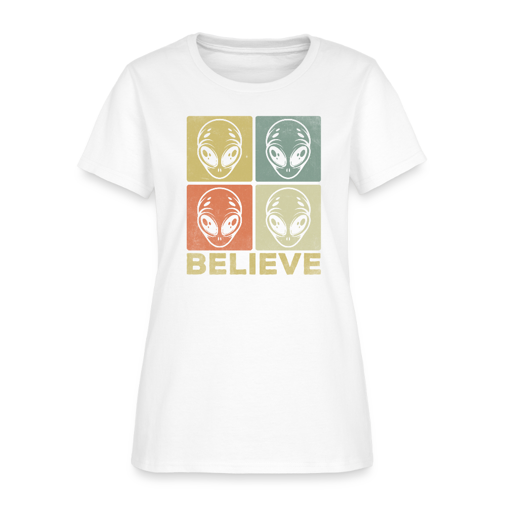 Believe Alien Women’s T-Shirt – Cute UFO Style with Alien Faces - white