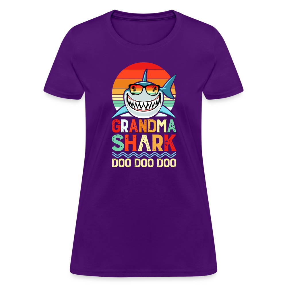 Grandma Shark Doo Doo Doo Women's T-Shirt - purple