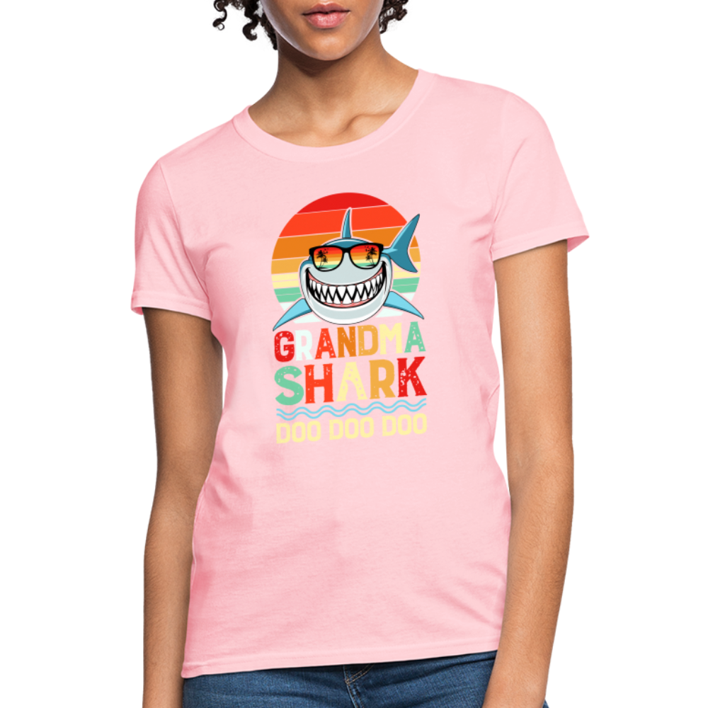 Grandma Shark Doo Doo Doo Women's T-Shirt - pink