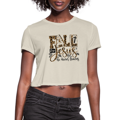 Fall for Jesus he Never Leaves Women's Cropped T-Shirt - dust