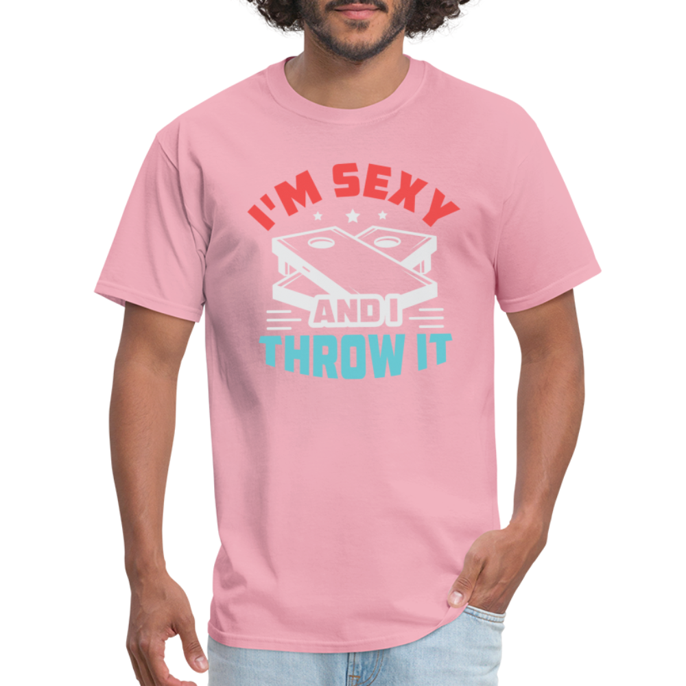 I'm Sexy and I Throw It (Cornhole Game) T-Shirt - pink